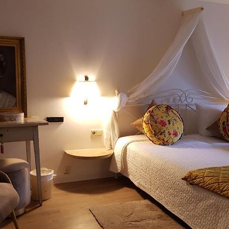 Das Kleine Hotel Iphofen, Fruehstueckszauber, No Waste, Nachhaltig, Nahe Aller Weingueter, Knauf Gips Kg Und Connekt, Kleines Secret Mit Garten & Terrassen, Tv Mirrorring, 55" Tv, Fine Dining, Hunde Willkommen エクステリア 写真
