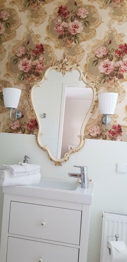 Das Kleine Hotel Iphofen, Fruehstueckszauber, No Waste, Nachhaltig, Nahe Aller Weingueter, Knauf Gips Kg Und Connekt, Kleines Secret Mit Garten & Terrassen, Tv Mirrorring, 55" Tv, Fine Dining, Hunde Willkommen エクステリア 写真