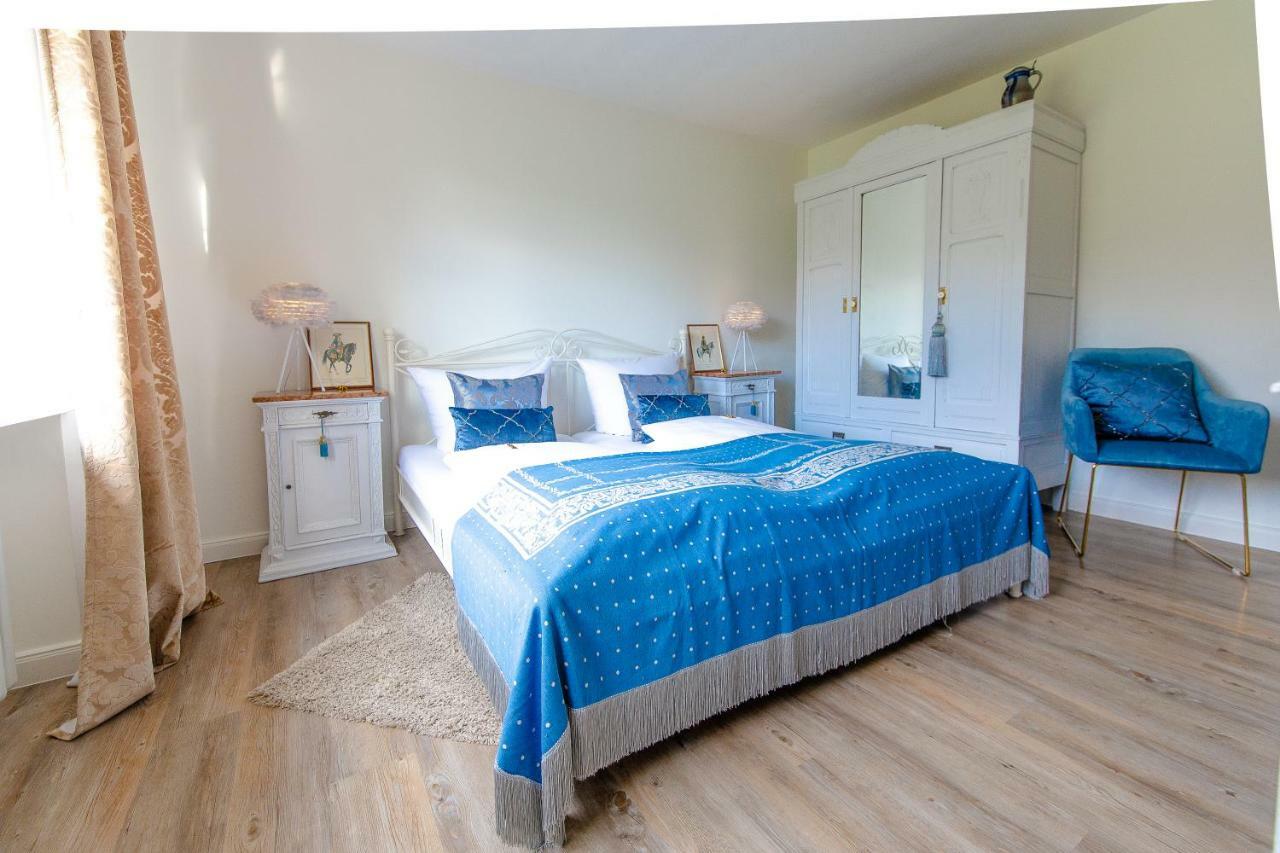 Das Kleine Hotel Iphofen, Fruehstueckszauber, No Waste, Nachhaltig, Nahe Aller Weingueter, Knauf Gips Kg Und Connekt, Kleines Secret Mit Garten & Terrassen, Tv Mirrorring, 55" Tv, Fine Dining, Hunde Willkommen エクステリア 写真
